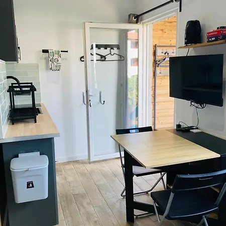 Au Pradet Apartmán *